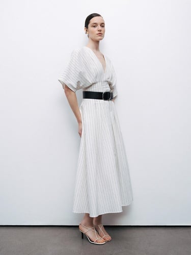  Kemerli Keten Midi Elbise