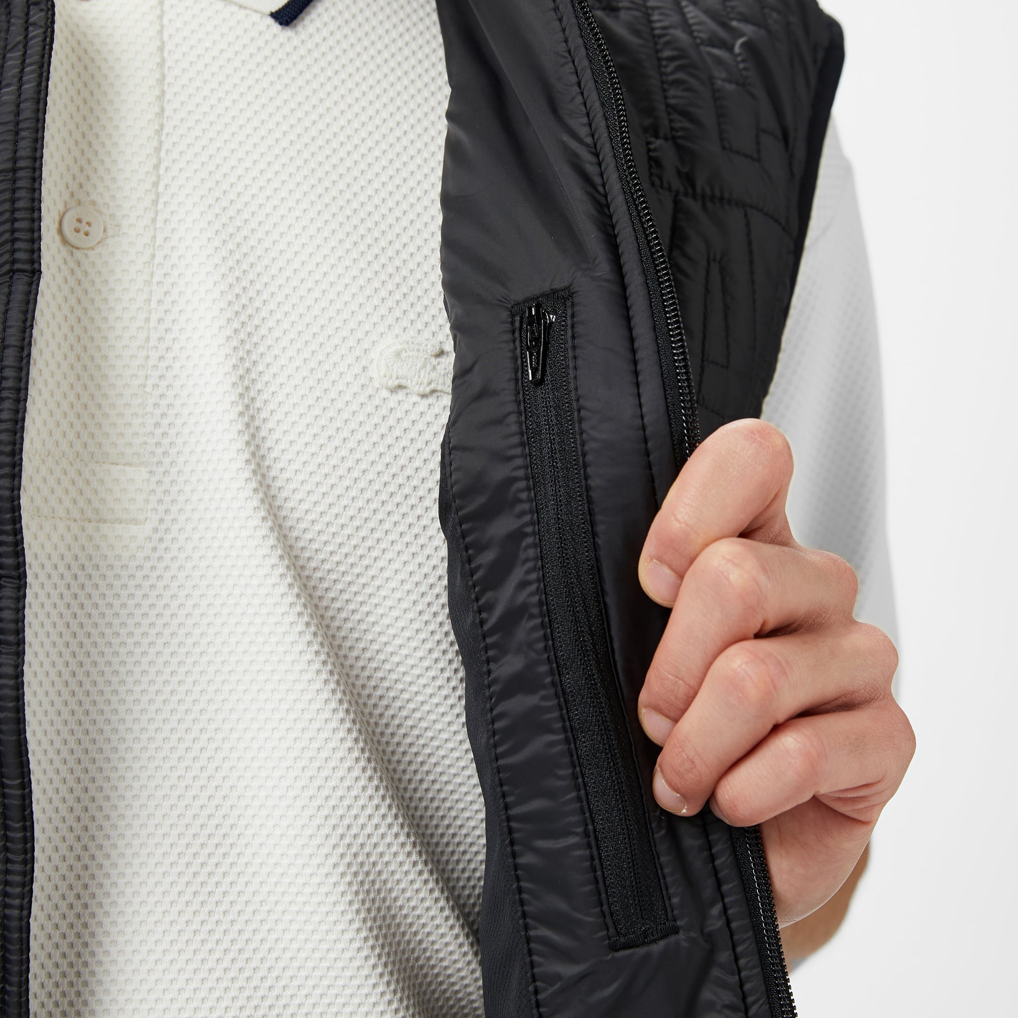 Lacoste Erkek Regular Fit Dik Yaka Kapitone Siyah Yelek