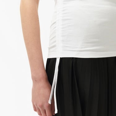  Lacoste Kadın Slim Fit Kolsuz Bisiklet Yaka Beyaz T-Shirt