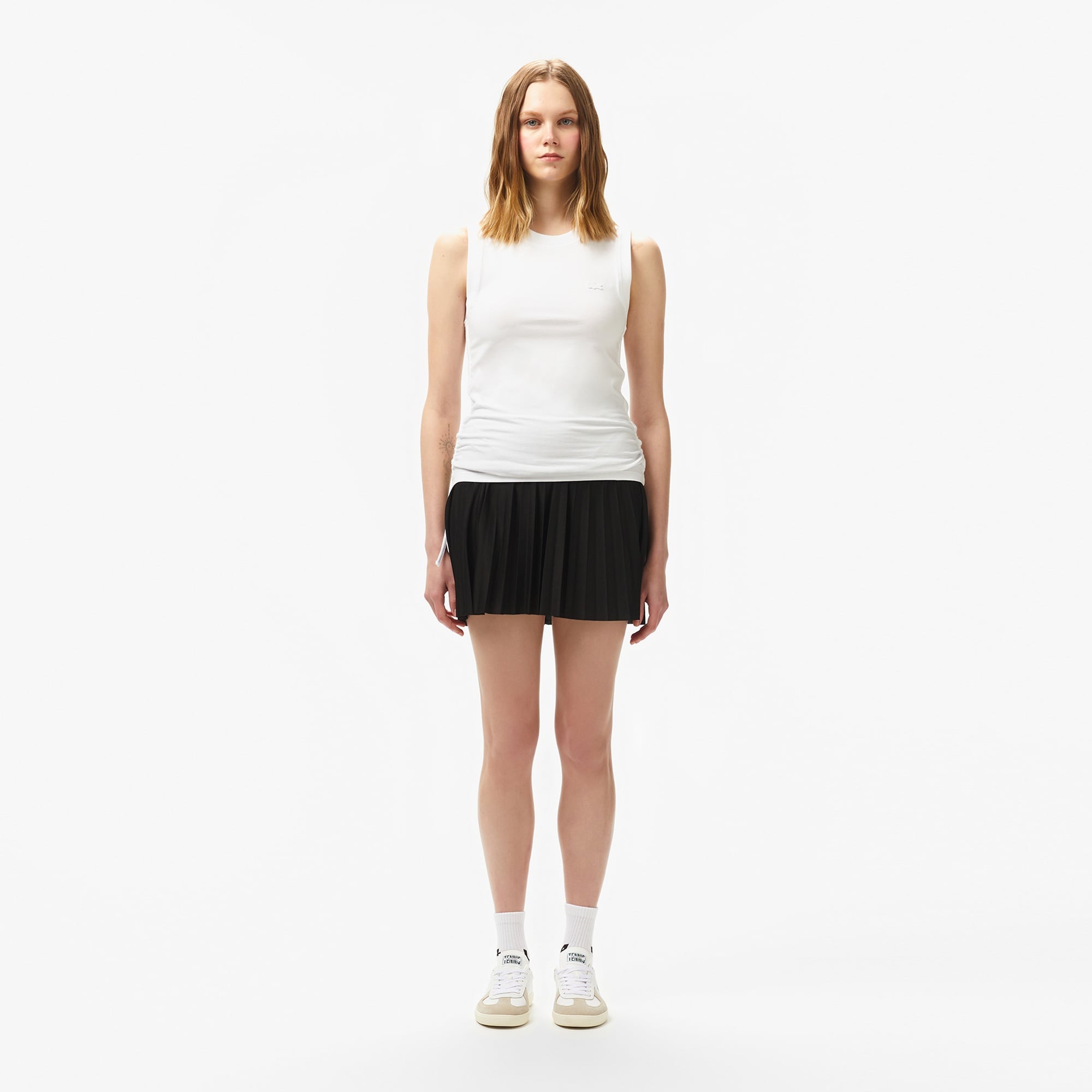 Lacoste Kadın Slim Fit Kolsuz Bisiklet Yaka Beyaz T-Shirt