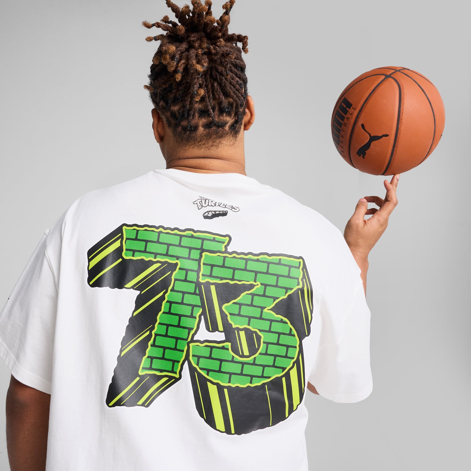 Puma X TMNT Basketball Erkek Desenli Beyaz T-Shirt