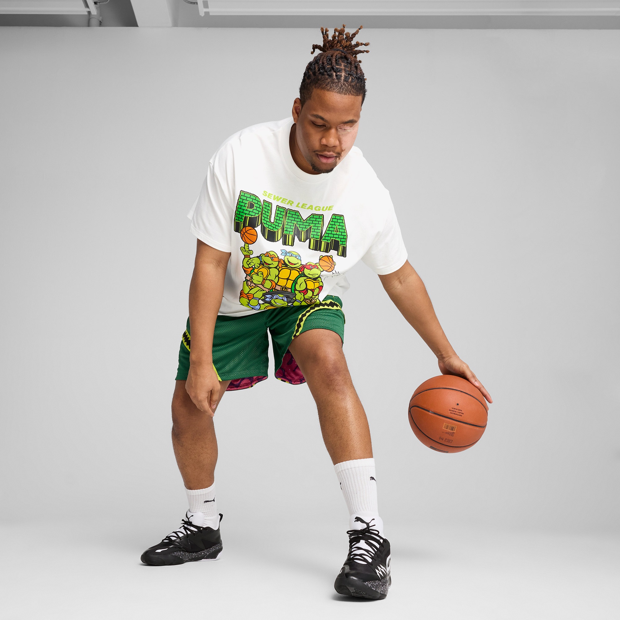 Puma X TMNT Basketball Erkek Desenli Beyaz T-Shirt