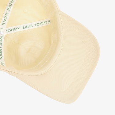  Tommy Hilfiger Heritage Core 5 Panel Kadın Krem Şapka