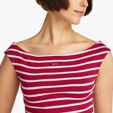  Tommy Jeans Boat Neck Kadın Kırmızı T-Shirt