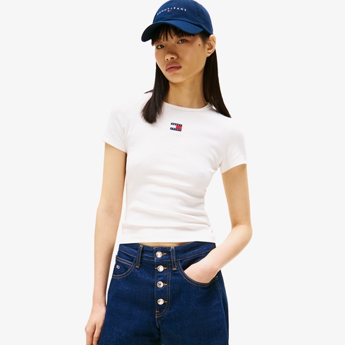  Tommy Hilfiger Badge Kadın Beyaz T-Shirt