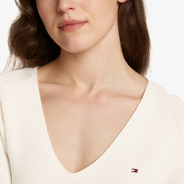  Tommy Hilfiger Co Cardi Stitch V-Nk Kadın Beyaz Kazak