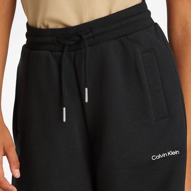  Calvin Klein Çocuk Siyah Şort