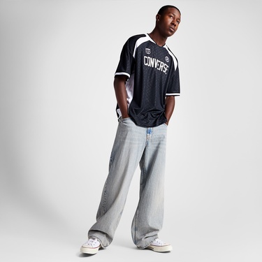 Converse Erkek Baskılı Siyah Forma