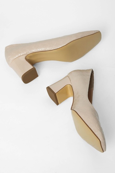  Tamer Tanca Kadın Vegan Bej Topuklu Ayakkabı