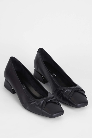  Tamer Tanca Kadın Hakiki Deri Siyah Deri Topuklu Ayakkabı