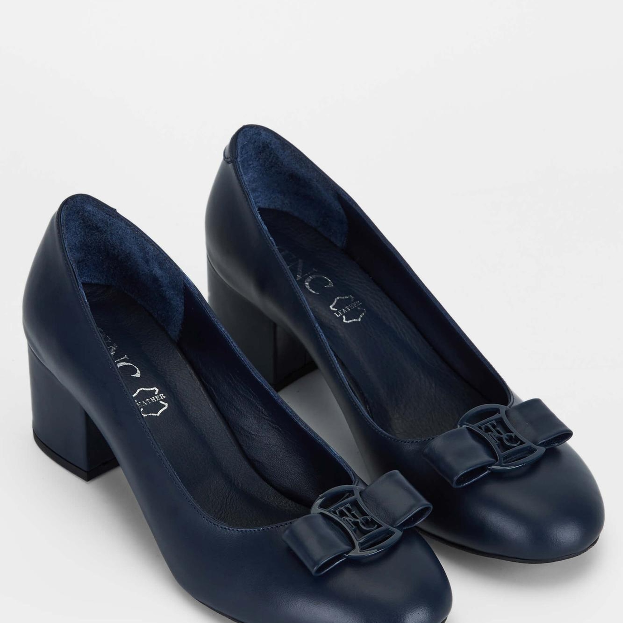 Tamer Tanca Kadın Hakiki Deri Lacivert Topuklu Ayakkabı