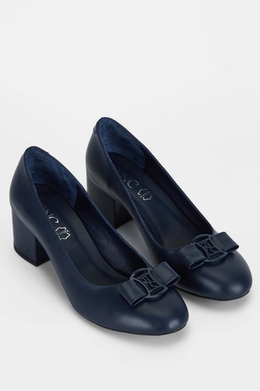  Tamer Tanca Kadın Hakiki Deri Lacivert Topuklu Ayakkabı