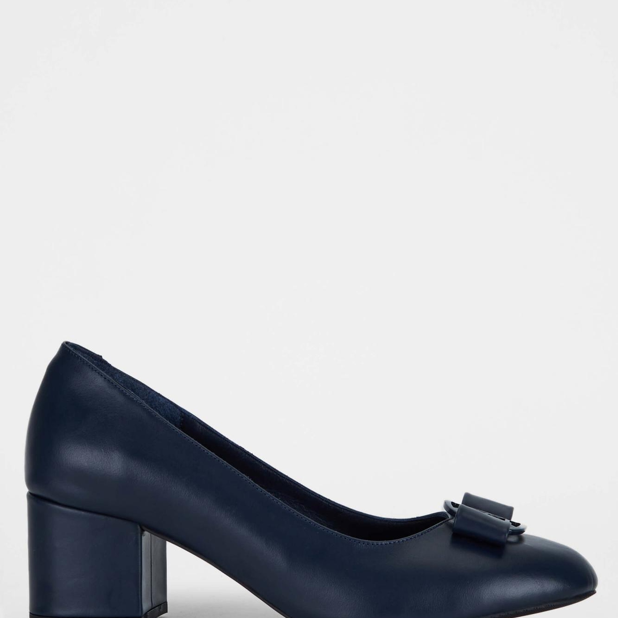 Tamer Tanca Kadın Hakiki Deri Lacivert Topuklu Ayakkabı