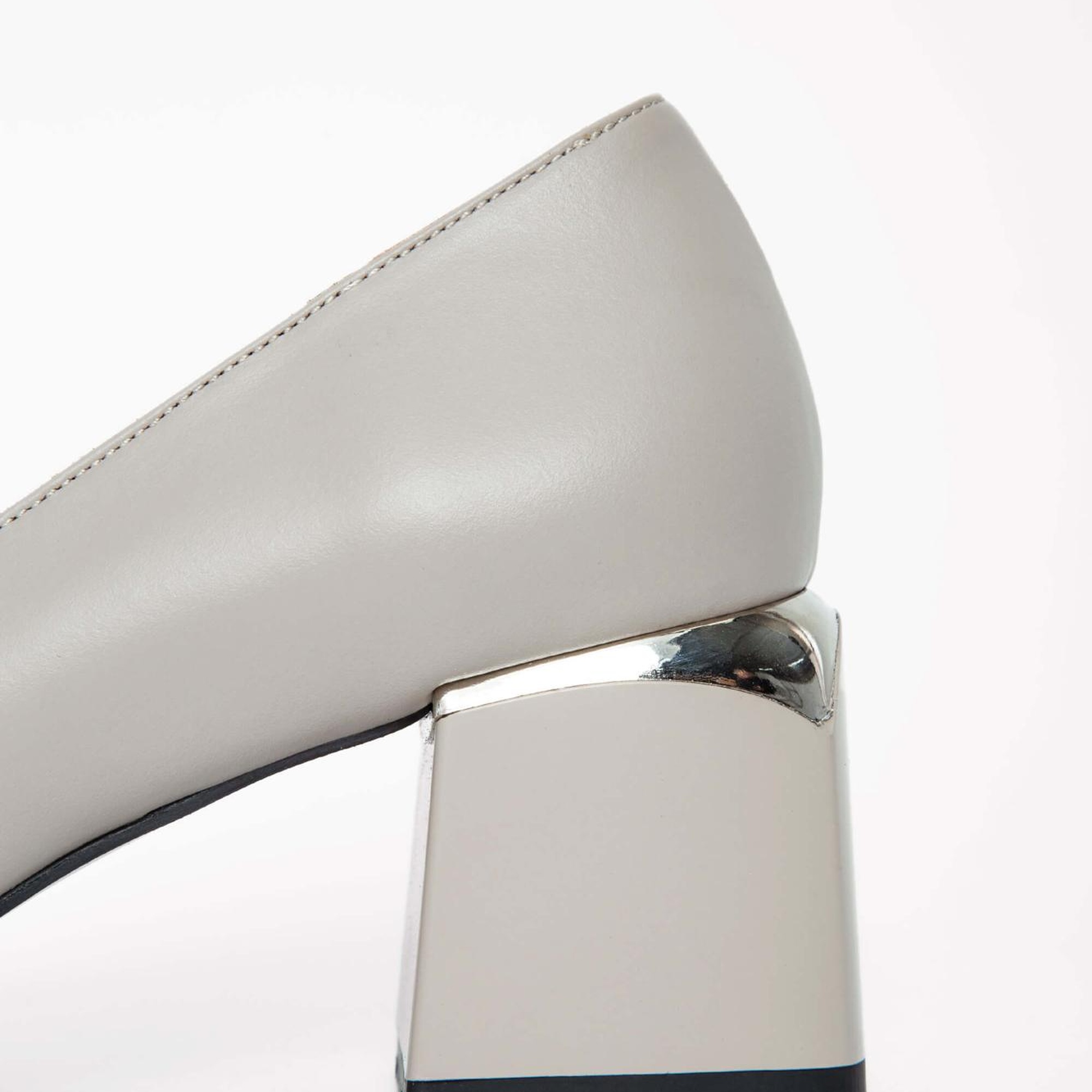 Tamer Tanca Kadın Hakiki Deri Vizon Topuklu Ayakkabı