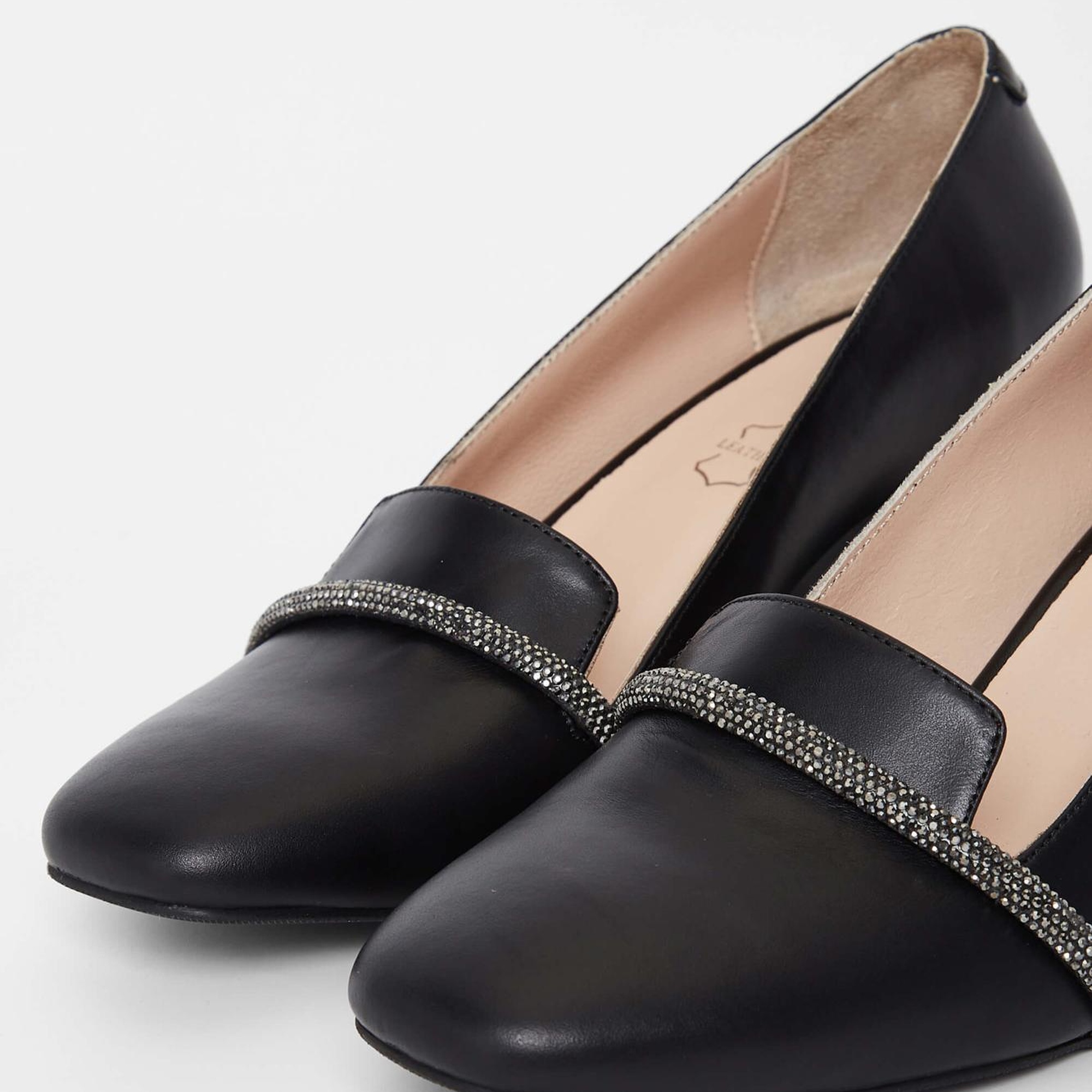 Tamer Tanca Kadın Hakiki Deri Siyah Topuklu Ayakkabı