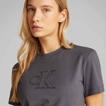  Calvin Klein Regular Kadın Gri T-Shirt