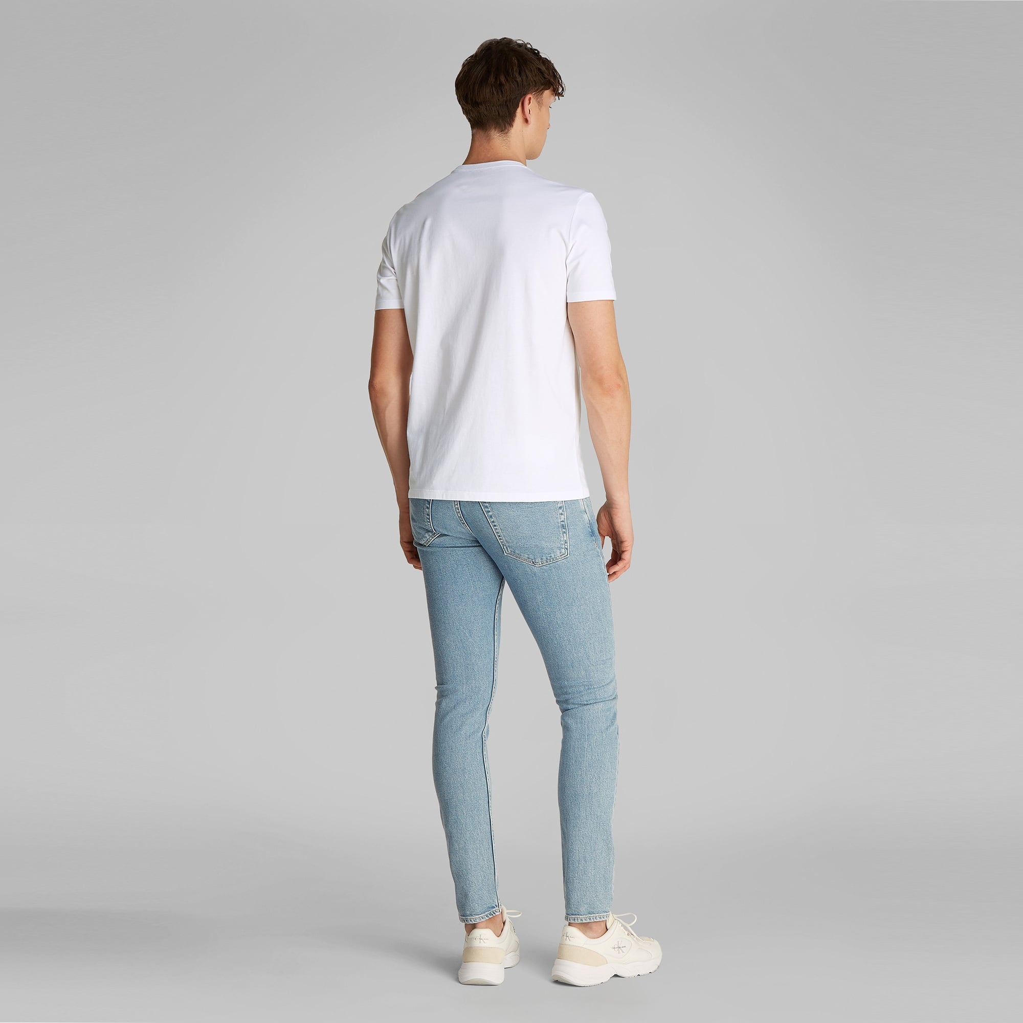 Calvin Klein Hero Monologo Erkek Beyaz T-Shirt