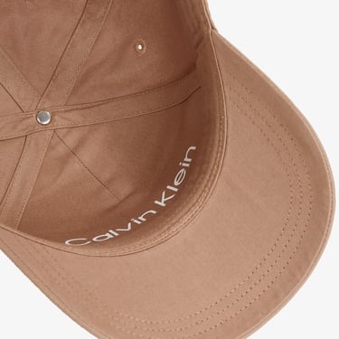  Calvin Klein Erkek Kiremit Rengi Şapka