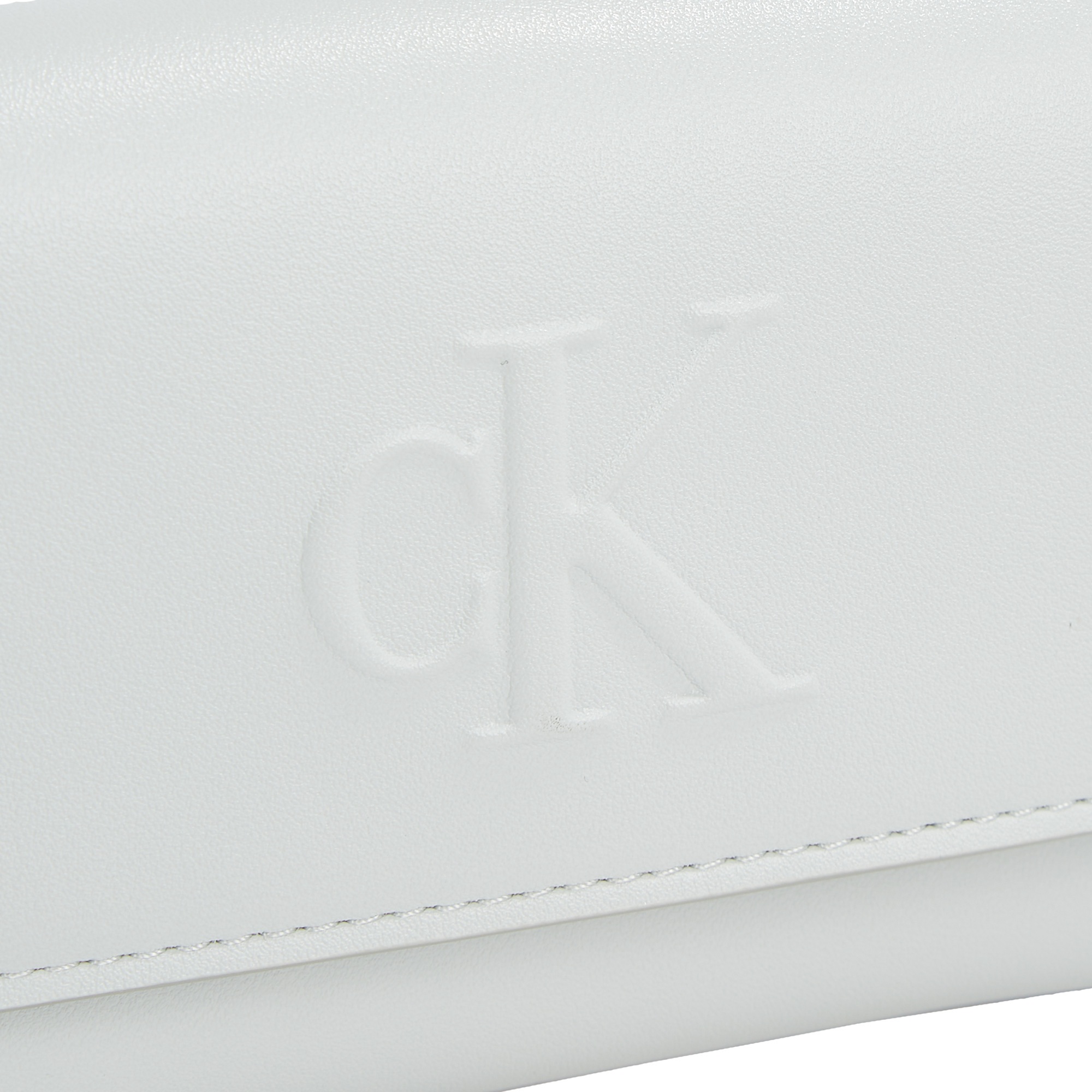 Calvin Klein Kadın Beyaz Cüzdan