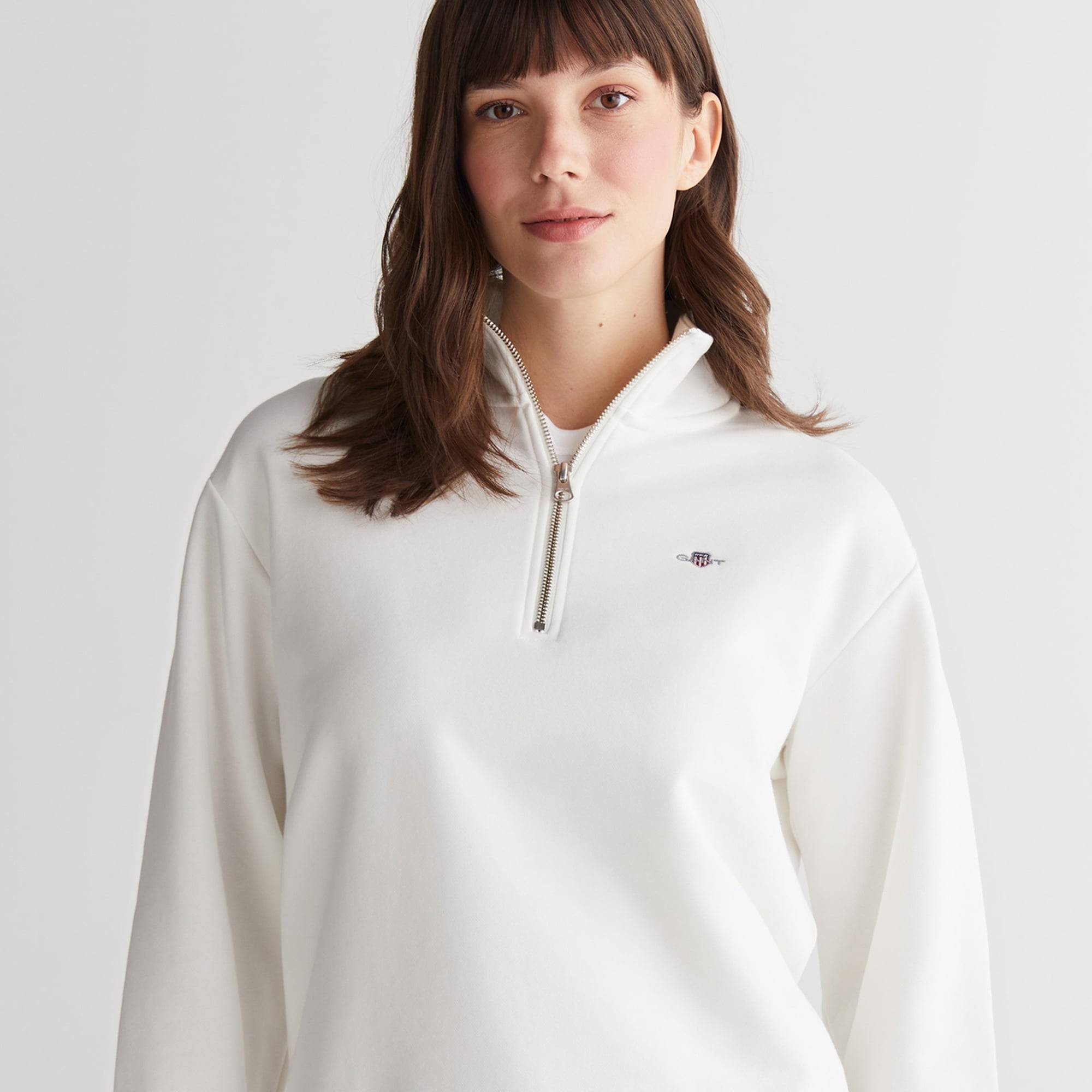 GANT Kadın Beyaz Relaxed Fit Yarım Fermuarlı Sweatshirt