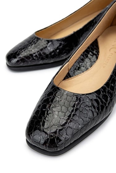  Tamer Tanca Kadın Hakiki Deri Siyah Rugan Topuklu Ayakkabı