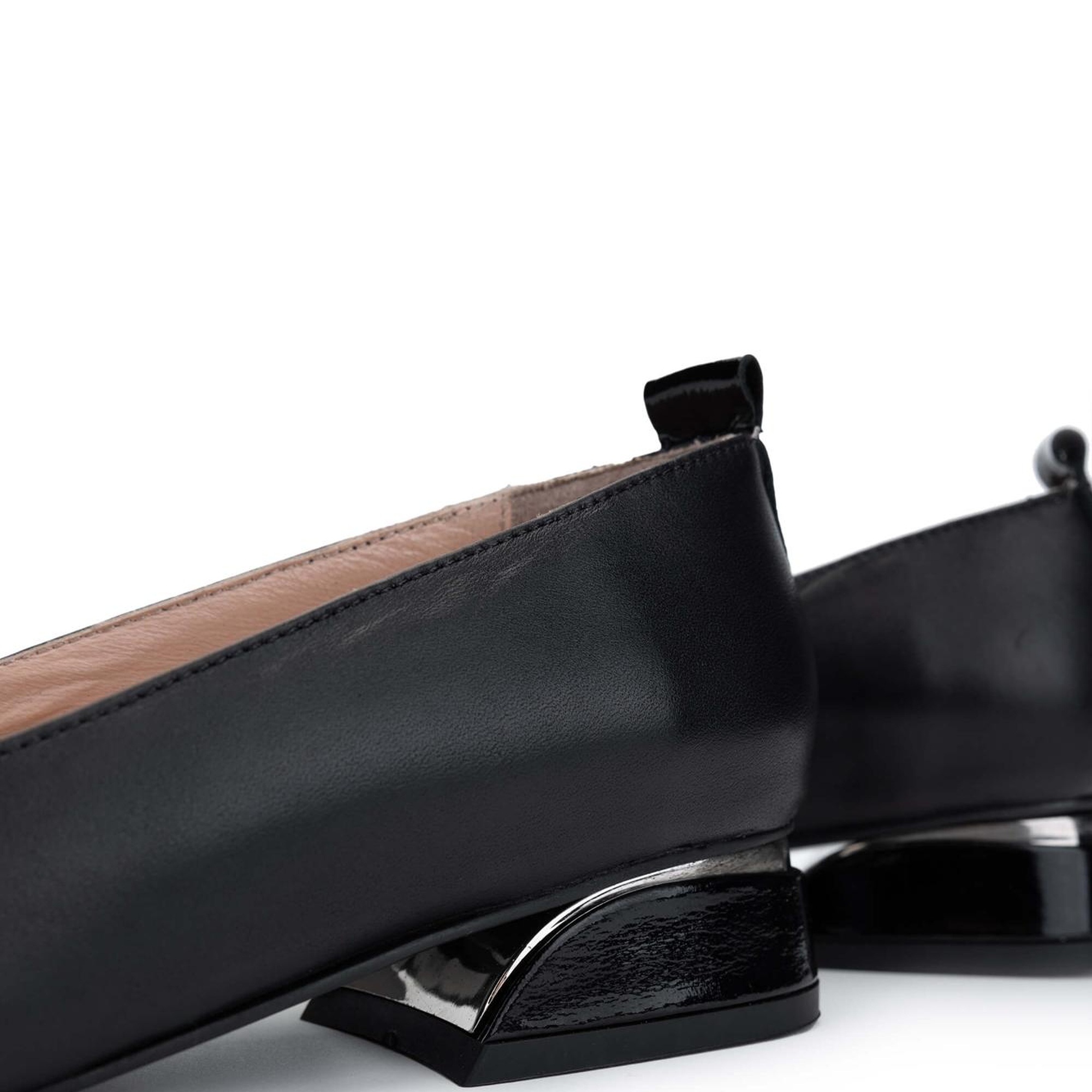 Tamer Tanca Kadın Hakiki Deri Siyah Topuklu Ayakkabı