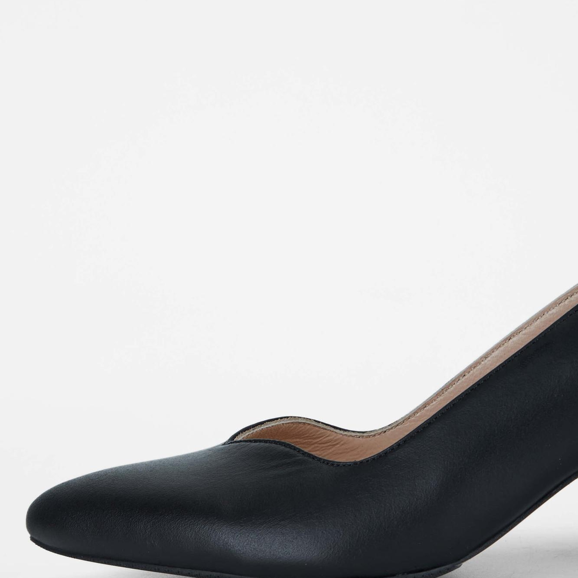 Tamer Tanca Kadın Hakiki Deri Siyah Deri Topuklu Ayakkabı