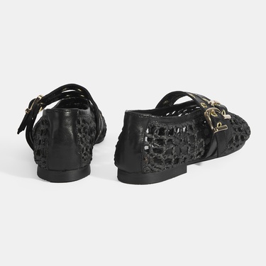  Kadın Siyah Metal Toka Aksesuarlı Örgü Babet