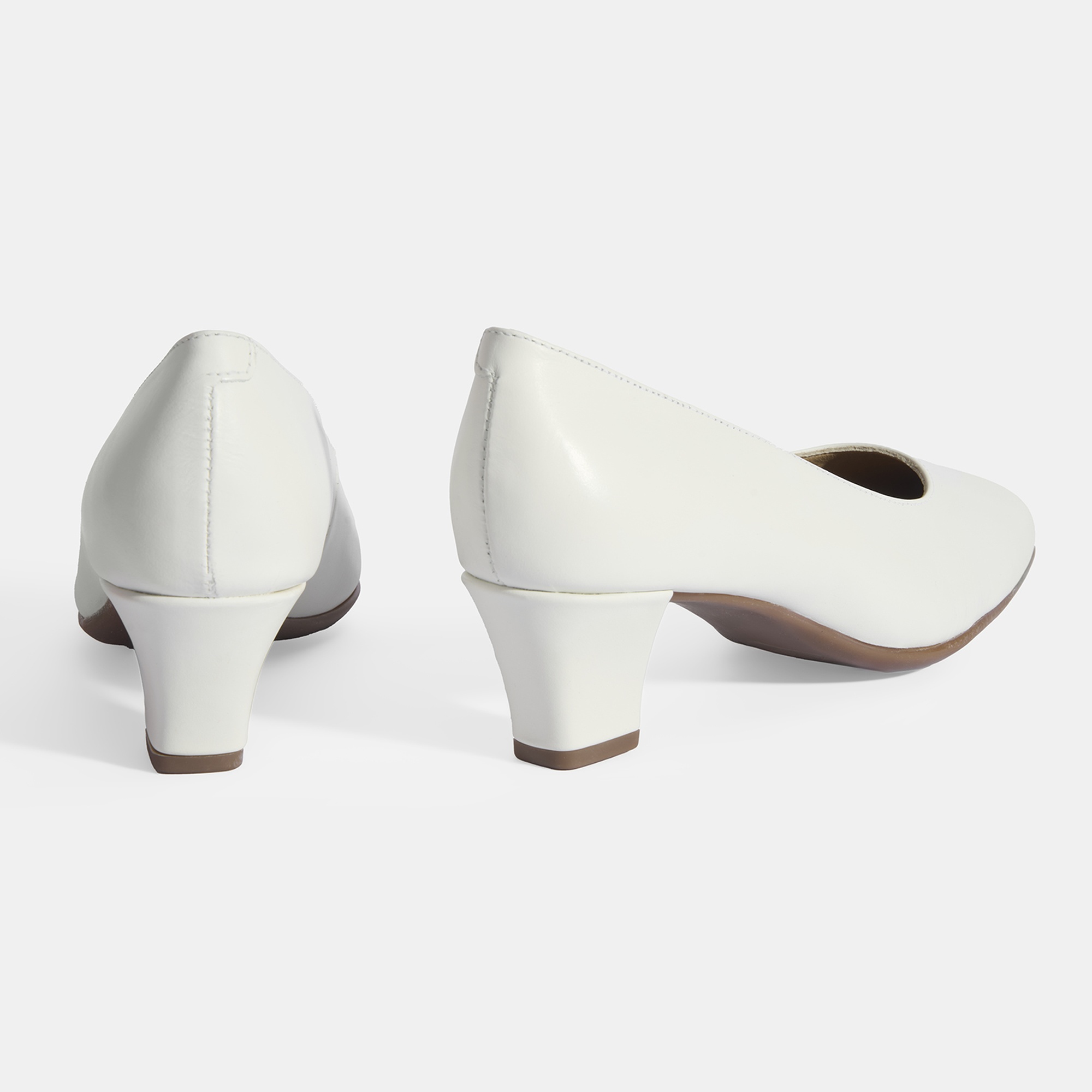 Kadın Beyaz DesaComfort Deri Klasik Topuklu Ayakkabı