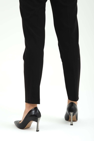  Tamer Tanca Kadın Vegan Siyah Stiletto Ayakkabı