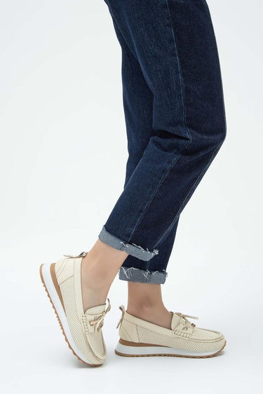  Tamer Tanca Kadın Hakiki Deri Bej Loafer Ayakkabı