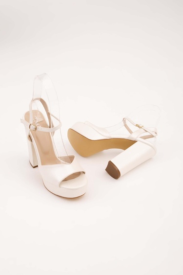  Tamer Tanca Kadın Vegan Beyaz Sedef Abiye Ayakkabı