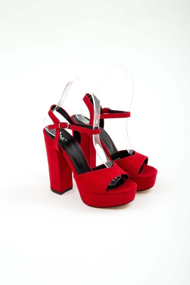  Tamer Tanca Kadın Vegan Kırmızı Abiye Ayakkabı