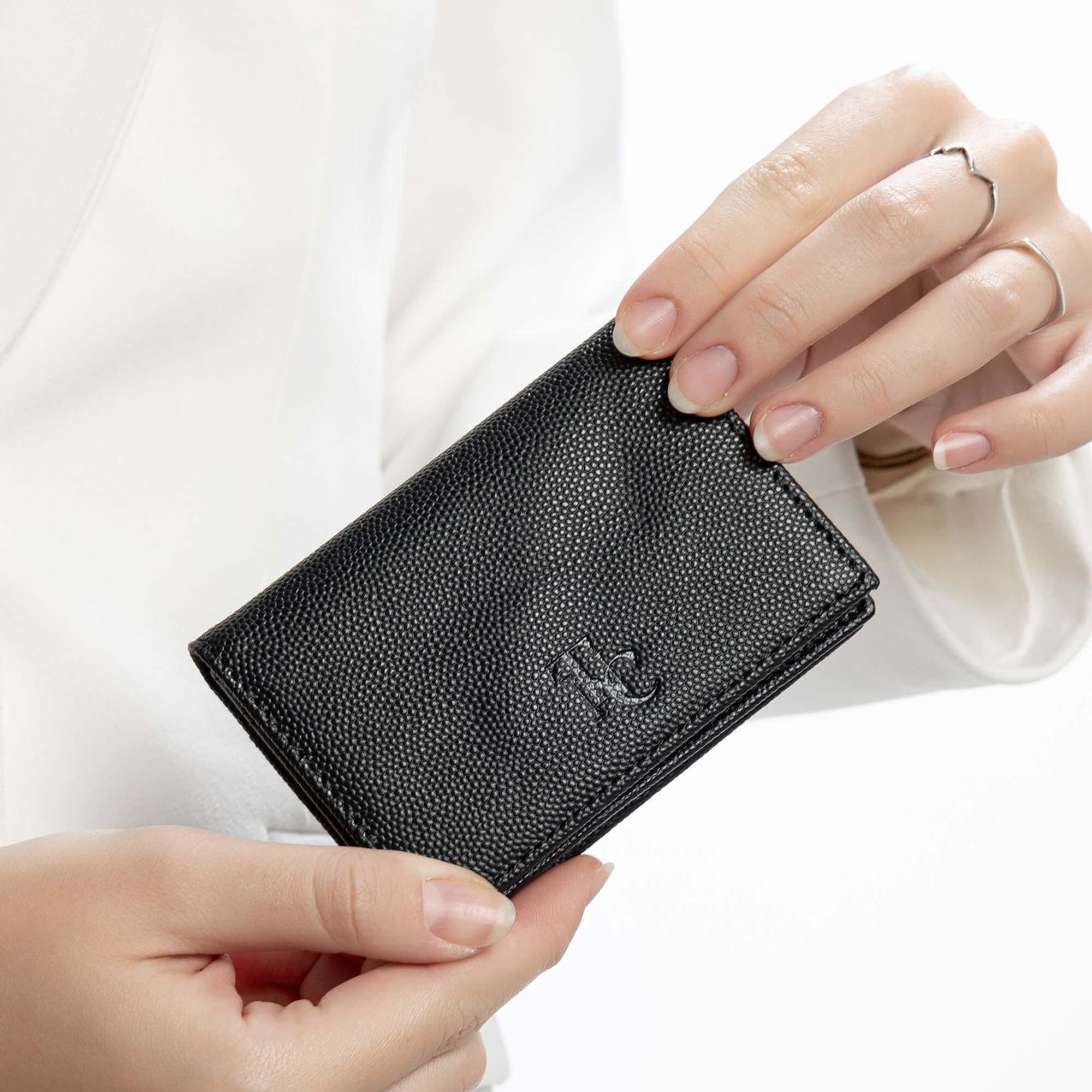 Tamer Tanca Kadın Hakiki Deri Siyah Havyar Kartlık