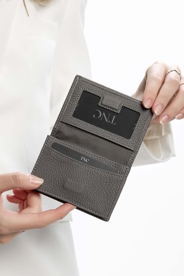  Tamer Tanca Kadın Hakiki Deri Gri Kartlık