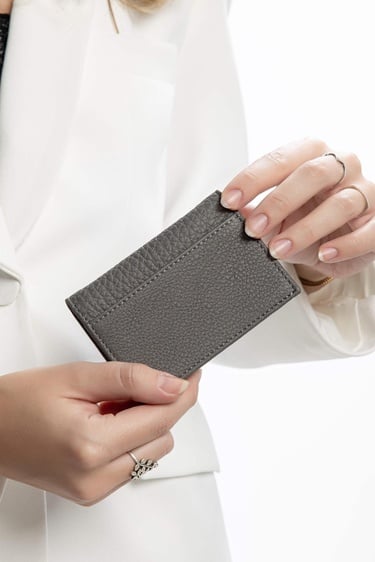  Tamer Tanca Kadın Hakiki Deri Gri Kartlık