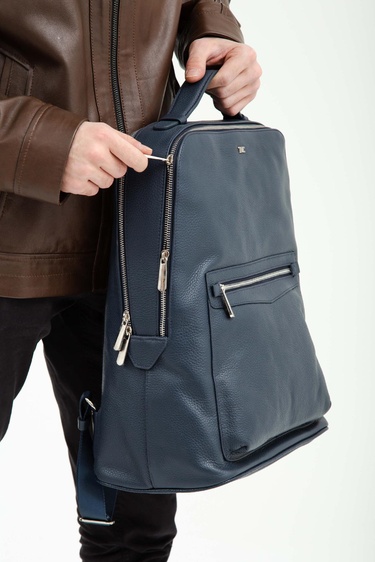  Tamer Tanca Erkek Hakiki Deri Lacivert Sırt Çantası