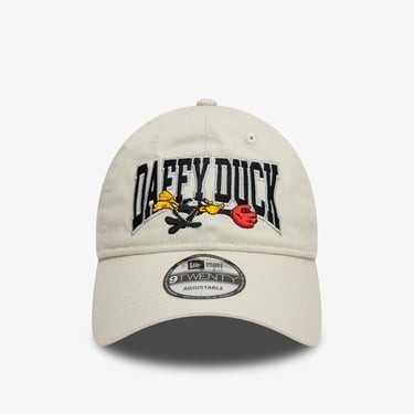  New Era 920 Duffy Duck Kadın Bej Şapka