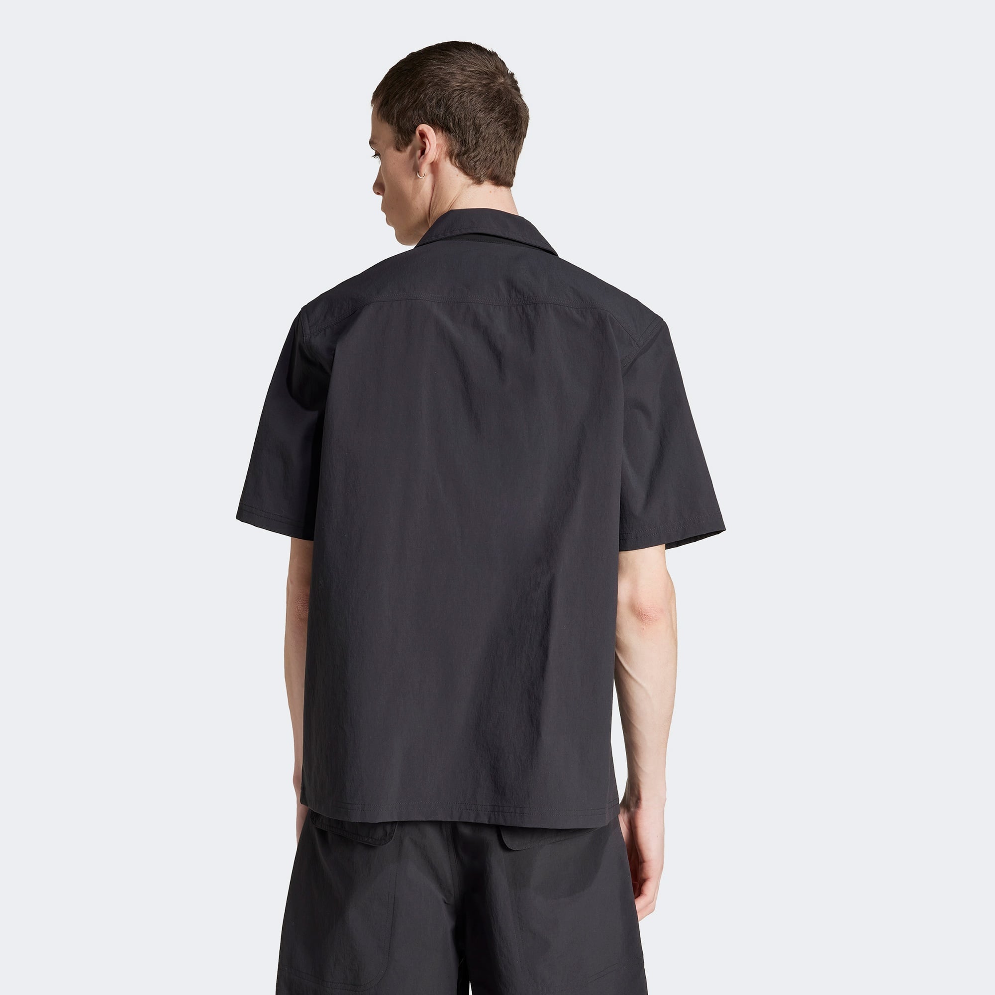 adidas Originals Essentials Erkek Fermuarlı Siyah Gömlek