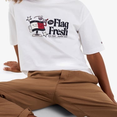 Tommy Jeans Flag Fresh Çocuk Beyaz T-Shirt