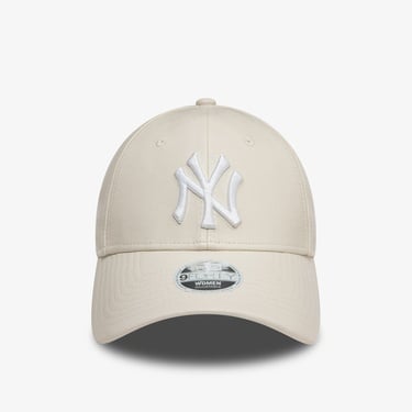  New Era Crinkled Pu 9Forty Neyyan Kadın Bej Şapka