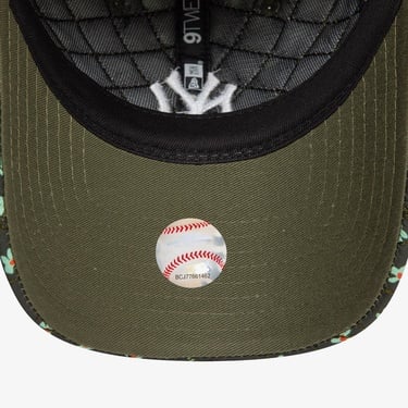  New York Yankees Floral Green 9Twenty Kadın Yeşil Şapka