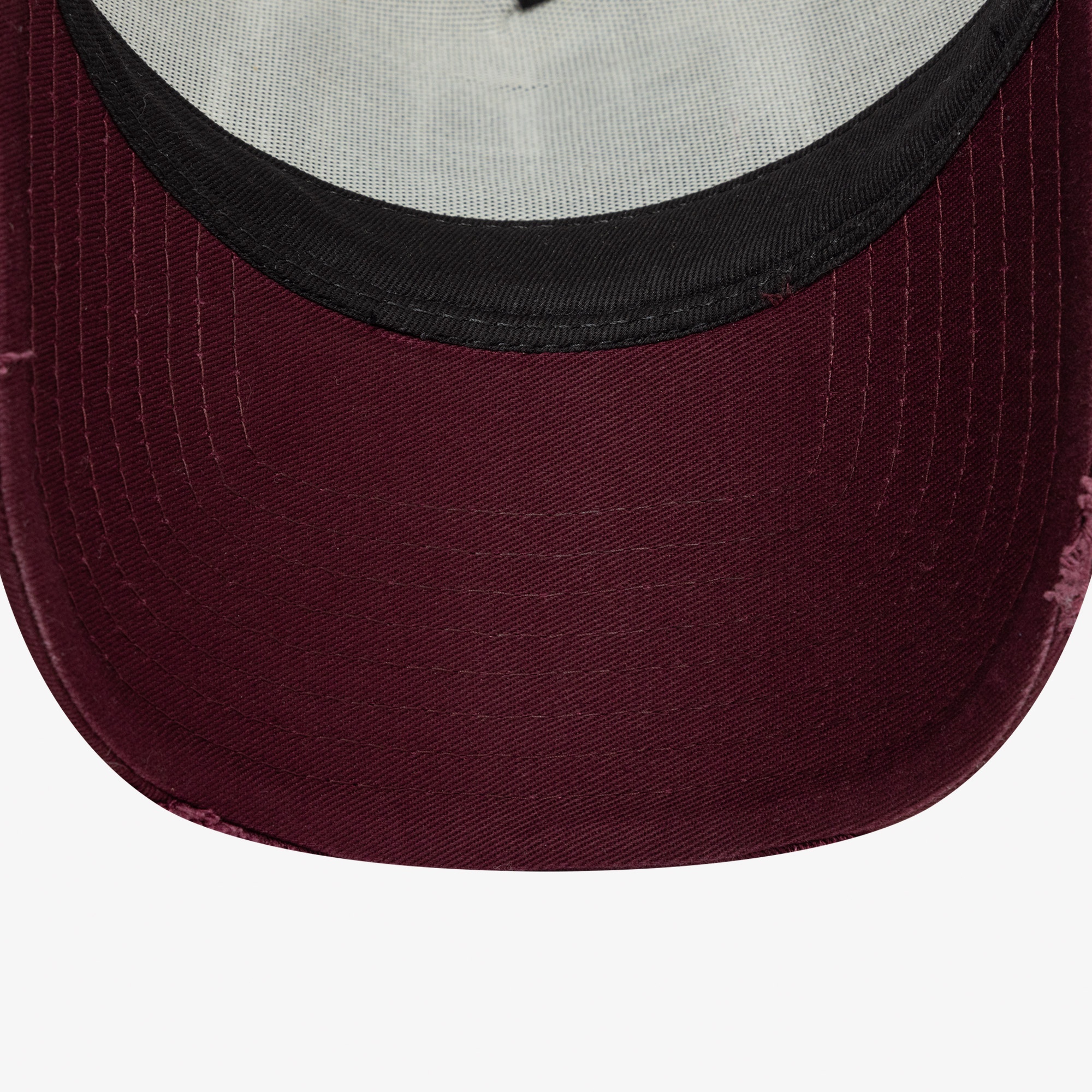 New Era Patch Distressed Unisex Beyaz/Kırmızı Şapka