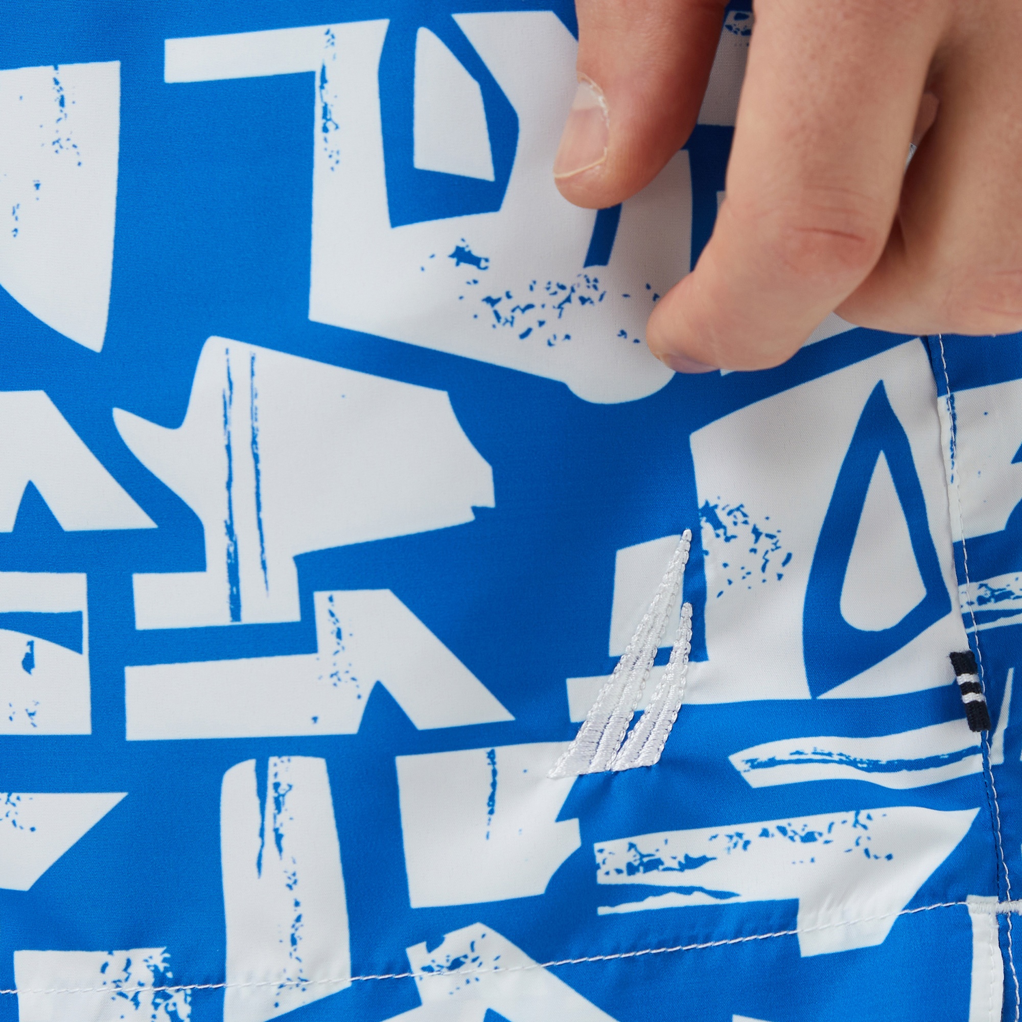 Nautica Erkek Mavi Regular Fit Desenli Deniz Şortu