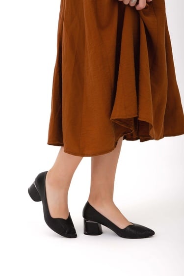  Tamer Tanca Kadın Hakiki Deri Siyah Klasik Ayakkabı