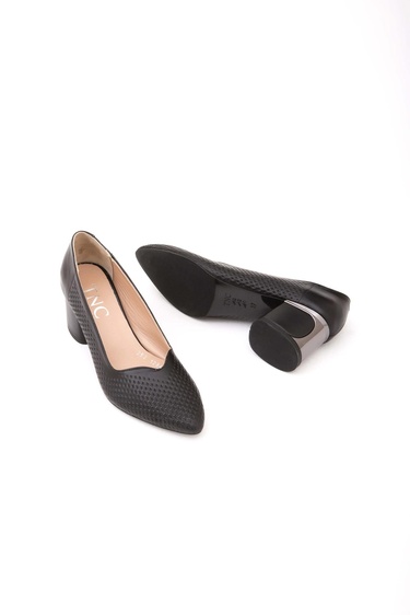  Tamer Tanca Kadın Hakiki Deri Siyah Klasik Ayakkabı