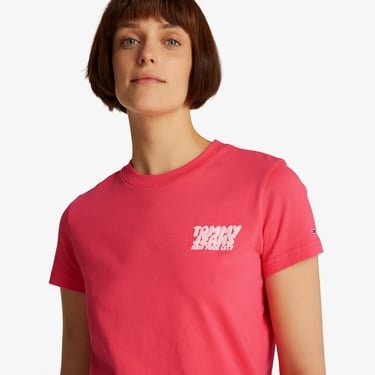  Tommy Jeans Regular Bubble Kadın Pembe T-Shirt