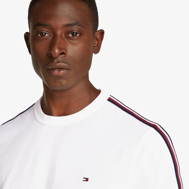  Tommy Hilfiger Global Stripe Tape Erkek Beyaz T-Shirt