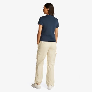  Tommy Jeans Reg Badge Kadın Lacivert T-Shirt