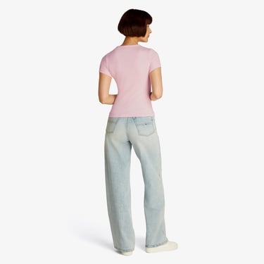  Tommy Jeans Slim Badge Rib Kadın Pembe T-Shirt